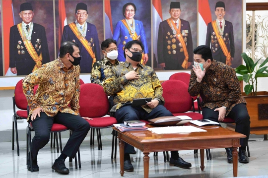 Presiden Jokowi Bentuk Tim Pemulihan Ekonomi dan Penanganan Covid-19