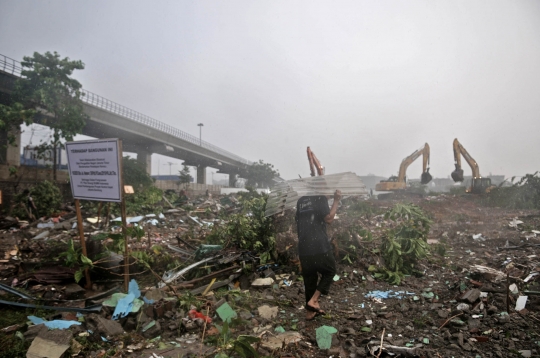 Penggusuran Rumah untuk Proyek Kereta Cepat