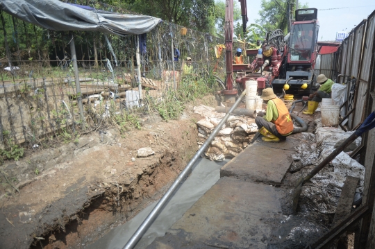 Memantau Proyek Penyediaan Air Bersih di Tangerang Selatan