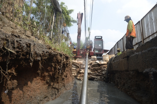 Memantau Proyek Penyediaan Air Bersih di Tangerang Selatan