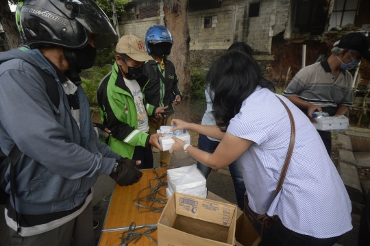 Berbagi Makanan Gratis Saat Pandemi