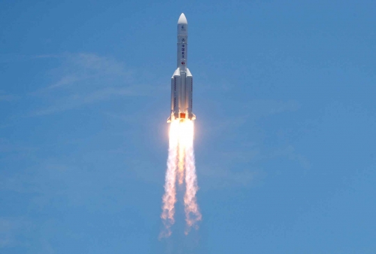 China Susul Uni Emirat Arab Luncurkan Roket ke Mars