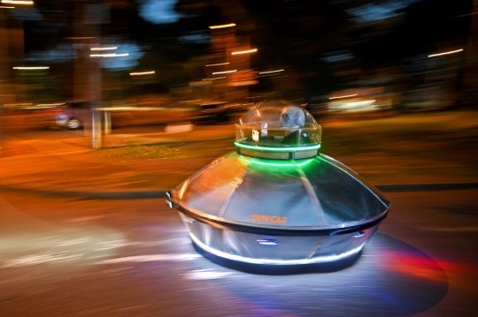 UFO Jalan-Jalan di Taman Hebohkan Warga Kolombia