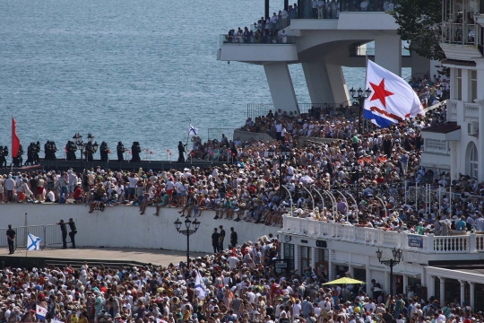 Presiden Putin Hadiri Parade Hari Angkatan Laut Rusia