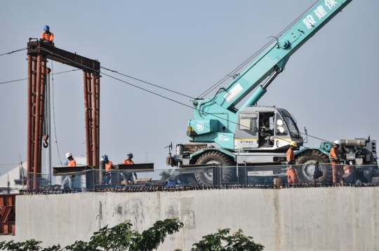 Pembangunan Jalur Kereta Api Dwi Ganda Terus Dikebut