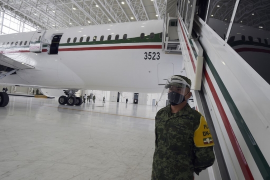 Penampakan Pesawat Kepresidenan Meksiko yang Dijual karena Terlalu Mewah