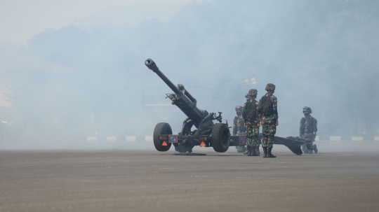 Aksi Prajurit Marinir TNI Unjuk Kebolehan Tangani Teroris