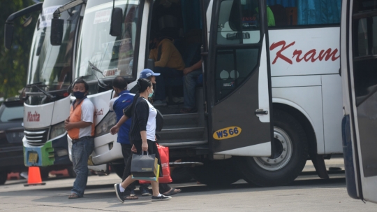 Keluh PO Bus AKAP di Terminal Kampung Rambutan