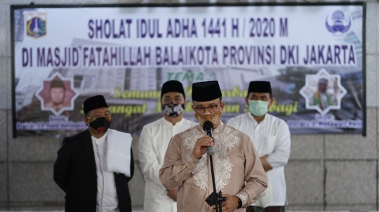 Melihat Sapi Limosin Sumbangan Anies Baswedan dan Riza Patria