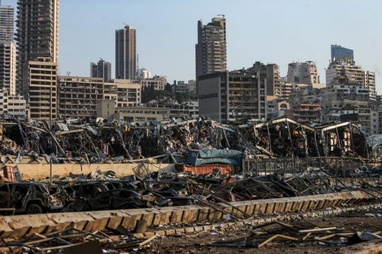 Porak-poranda Bangunan Akibat Ledakan Dahsyat di Beirut