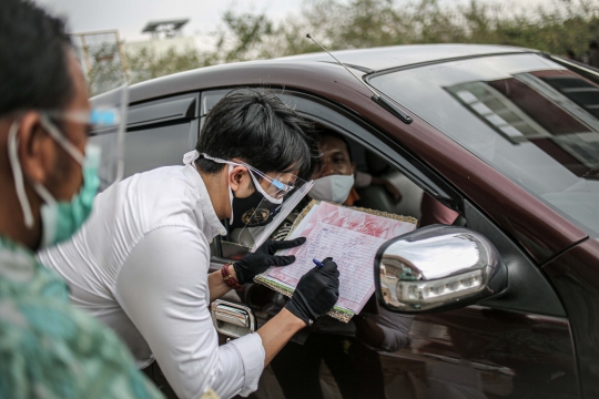 Pesta Pernikahan Secara Drive Thru di Bekasi