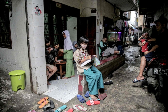 Perjuangan Anak Sekolah Menuntut Ilmu Selama Pandemi