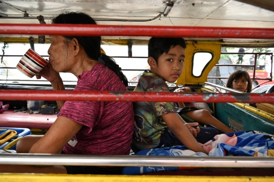 Nestapa Sopir Jeepney Filipina Terpukul Pandemi Corona