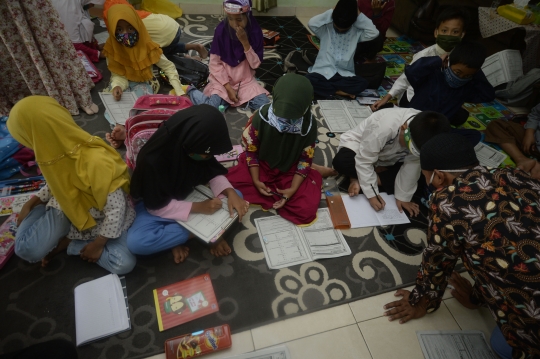 Menengok Kegiatan Les di Rumah Guru Kala Pandemi