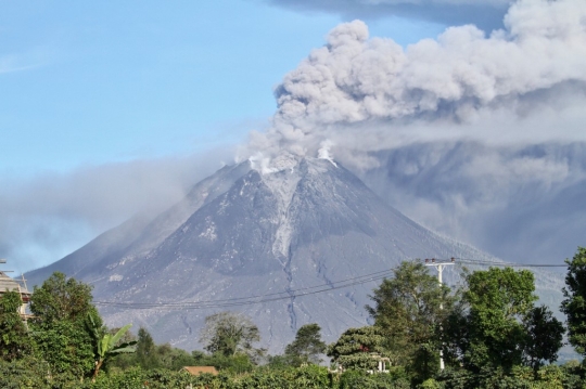 Erupsi Lagi, Sinabung Berstatus Siaga