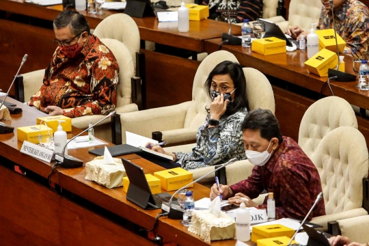 Suasana Raker Membahas Pencairan Subsidi Gaji Rp 600 Ribu di Parlemen Senayan