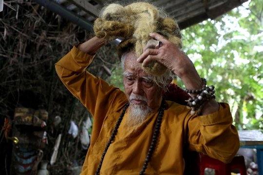 Kakek Asal Vietnam ini Tak Potong Rambut Selama 80 Tahun