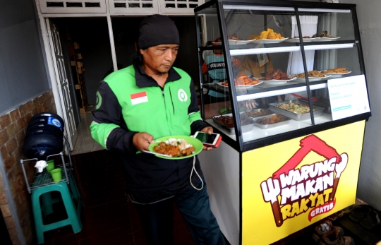 Warung Makan Rakyat di Depok Sediakan 1500 Porsi Makanan Gratis