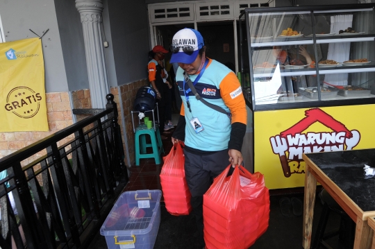 Warung Makan Rakyat di Depok Sediakan 1500 Porsi Makanan Gratis