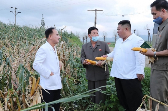 Kim Jong-un Kunjungi Daerah Bencana Topan