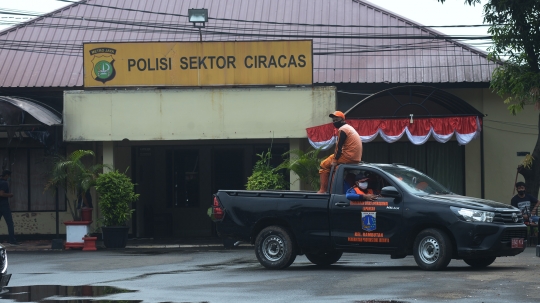 Begini Suasana Polsek Ciracas Pascapenyerangan