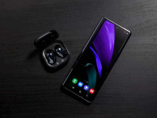 Penampakan Smartphone Lipat Samsung Terbaru Seharga Rp29,4 Juta