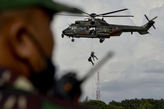 Aksi Prajurit TNI AU dalam Operasi Udara Jalak Sakti