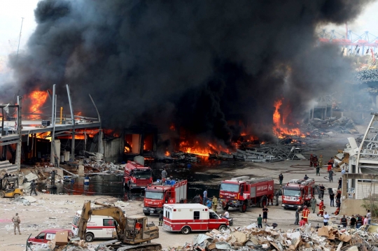 Pelabuhan Beirut Kembali Terbakar Hebat