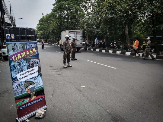 Petugas Gabungan Gelar Tertib Razia Masker