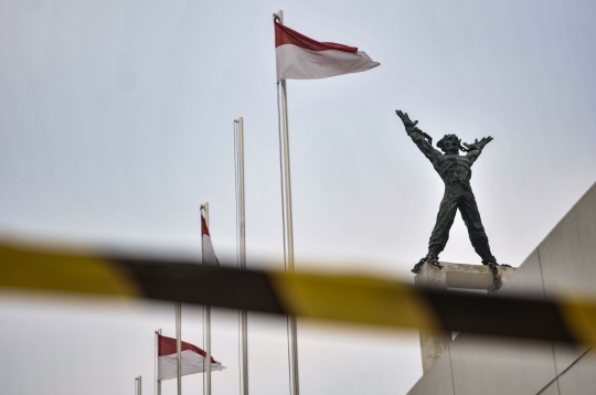 Suasana Lapangan Banteng yang Ditutup Selama PSBB Jilid 2