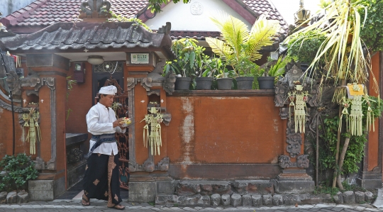 Suasana Hari Raya Galungan di Kampung Bali Kota Bekasi