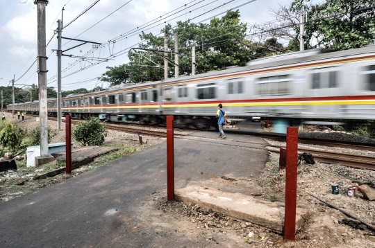 Sering Kecelakaan, Perlintasan Kereta Tanpa Palang di Tanah Kusir Dibangun Pembatas