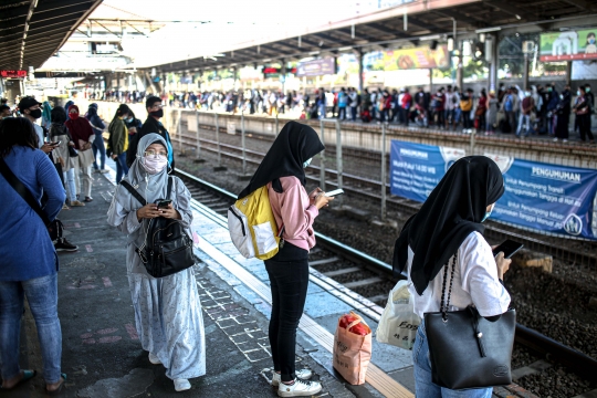 Perubahan Jam Operasional KRL Saat PSBB