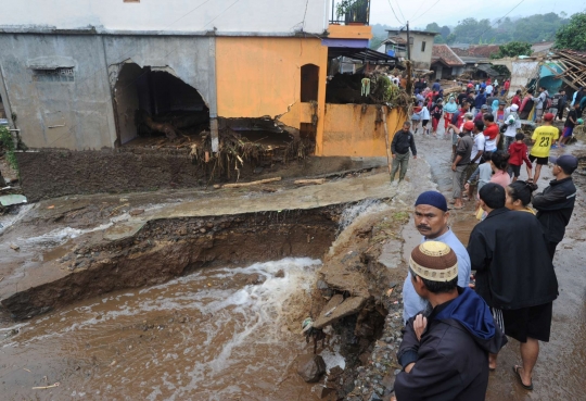 Kondisi Kampung Cibuntu di Sukabumi Usai Terjangan Banjir Bandang