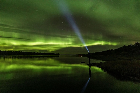 Memandang Keindahan Aurora Borealis di Finlandia