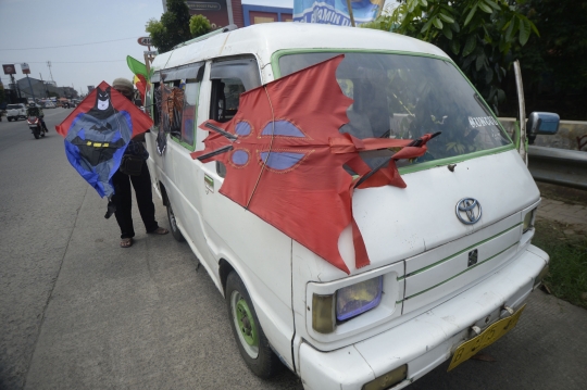 Penumpang Sepi, Sopir Angkot Beralih Profesi