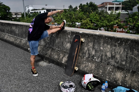 Perjuangan Nenek 63 Tahun Sembuh dari Kanker Lewat Olahraga Loangboard