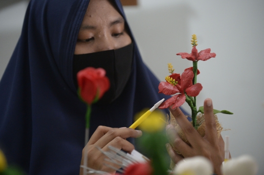 Uniknya Kreasi Bunga Berbahan Baku Sabun Batang