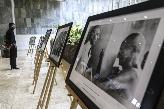 Pameran Peringatan 150 Tahun Mahatma Gandhi