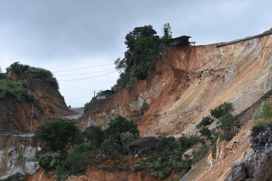 Tambang Giok yang Mematikan di Myanmar