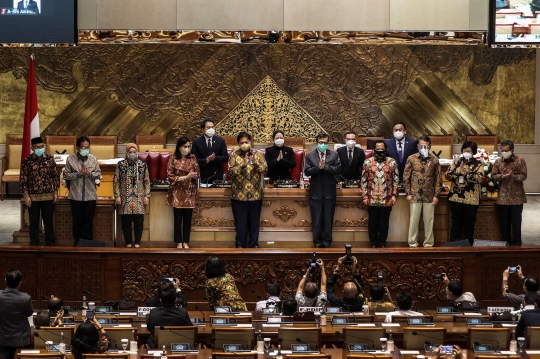 Suasana Rapat Pengesahan UU Omnibus Law Cipta Kerja