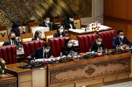 Suasana Rapat Pengesahan UU Omnibus Law Cipta Kerja