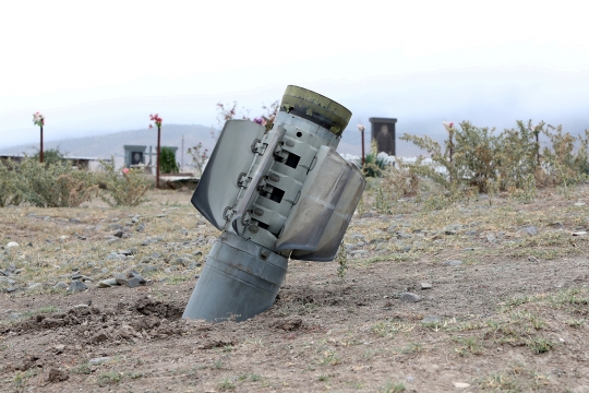 Ini Sisa-Sisa Roket Perang Armenia-Azerbaijan