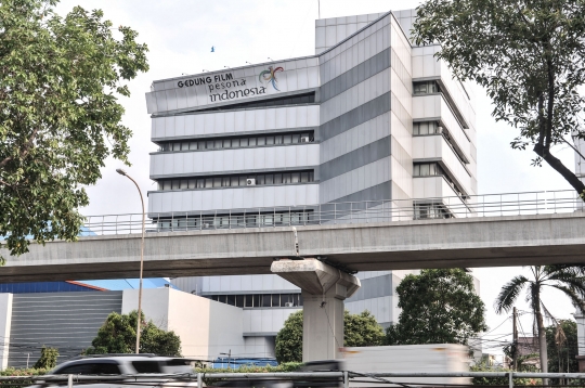 Atap Gedung Lembaga Sensor Film Ambruk