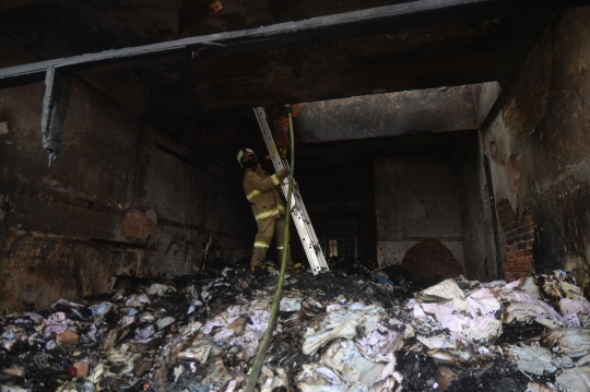 Begini Kondisi Gedung Bioskop dan Pertokoan Senen yang Hangus Terbakar