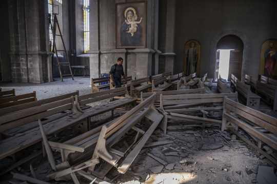 Katedral Bersejarah Hancur Akibat Perang Armenia-Azerbaijan