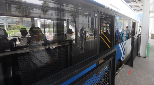 Halte Transjakarta Bundaran HI Mulai Beroperasi Usai Rusak Akibat Kerusuhan