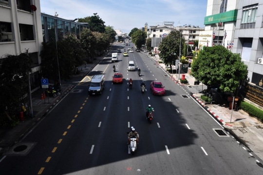 Suasana Jalanan Kota Bangkok Mendadak Sepi Pendemo Usai Dekrit Darurat Dikeluarkan