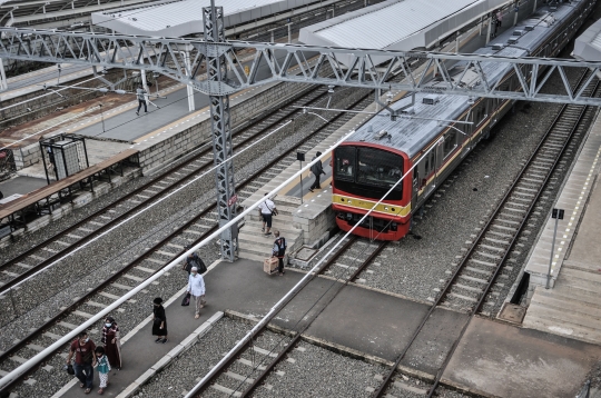 Jadwal Operasional KRL Kembali Normal