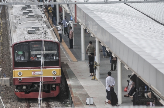 Jadwal Operasional KRL Kembali Normal